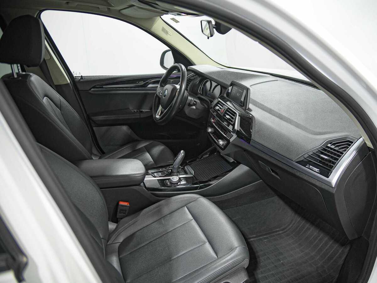 BMW X3 20i xDrive, 2018 Фото №16