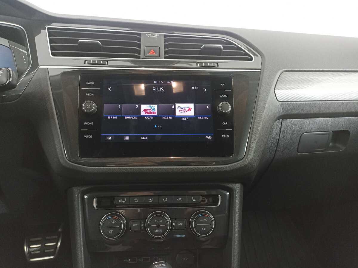 Volkswagen Tiguan, 2019 Фото №15