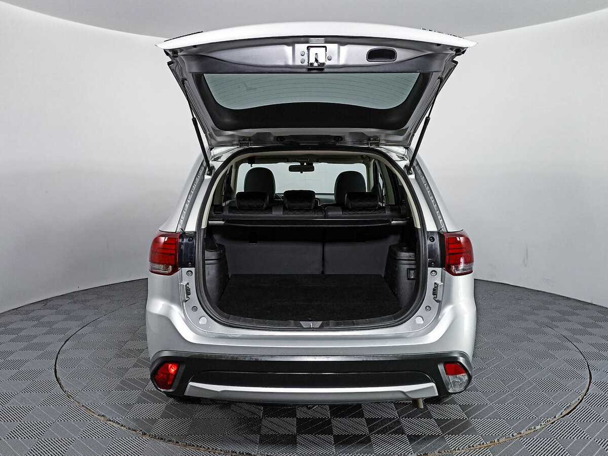 Mitsubishi Outlander, 2018 Фото №10