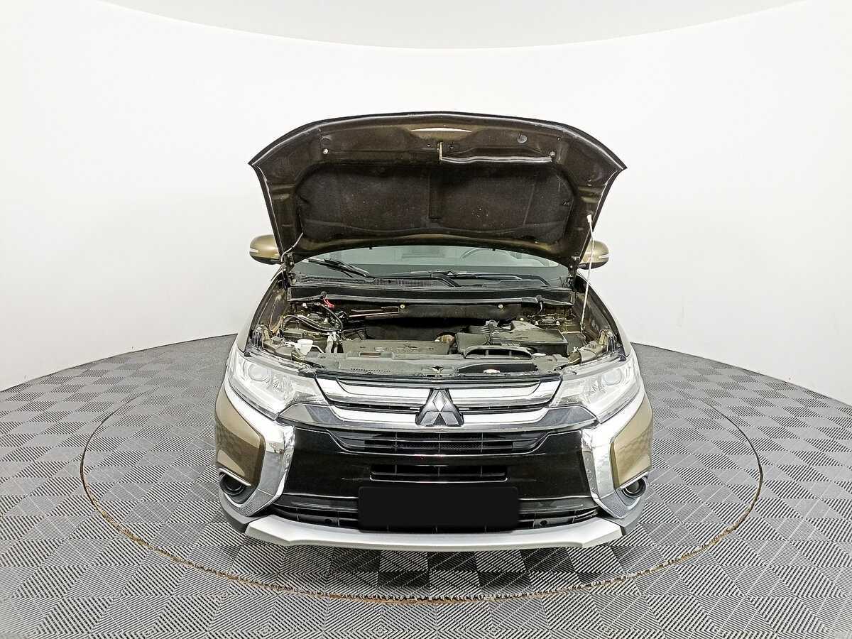 Mitsubishi Outlander, 2018 - 163 179 км. | Фото №8