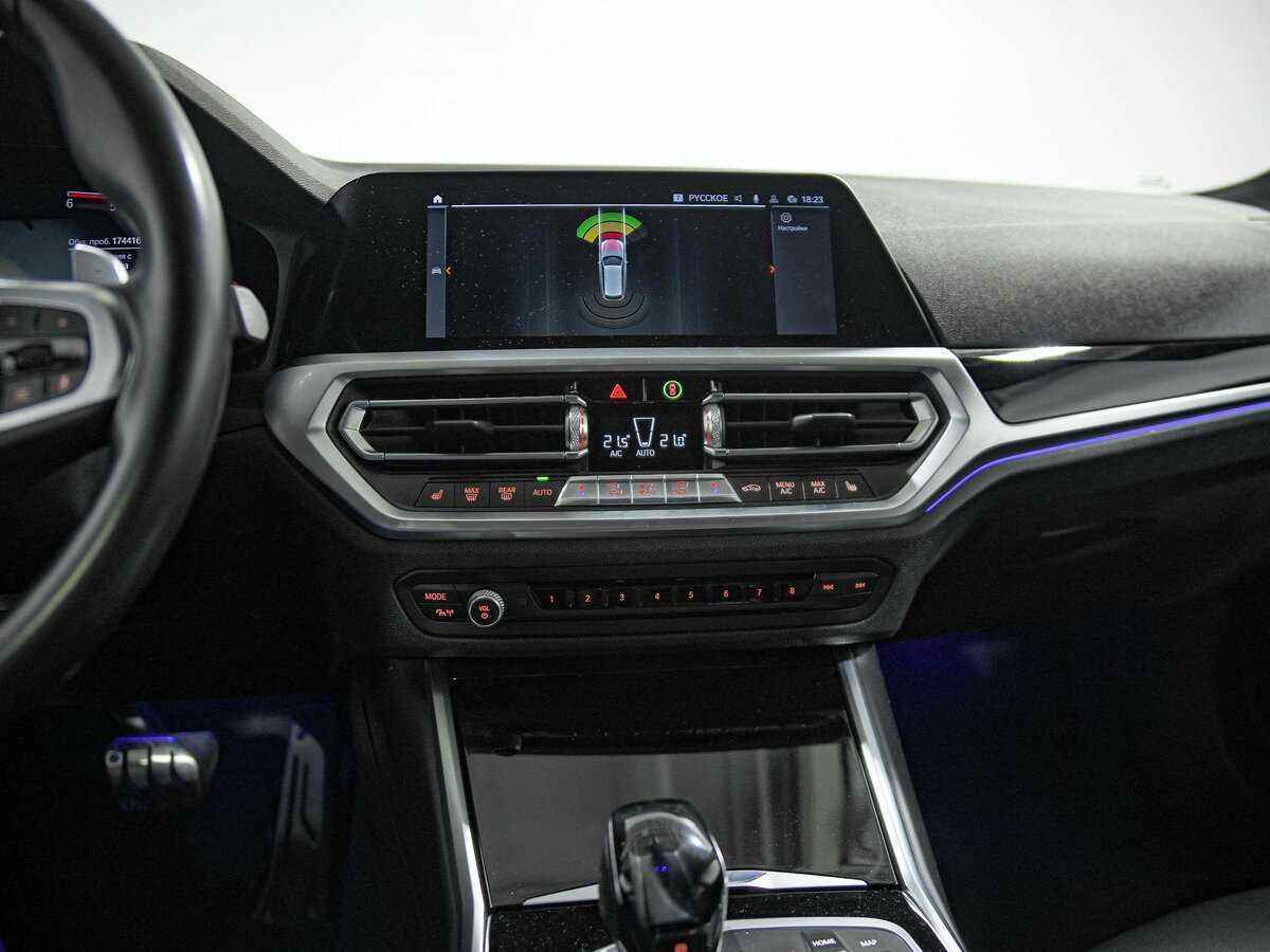 BMW 3 серии 320d xDrive, 2019 Фото №11