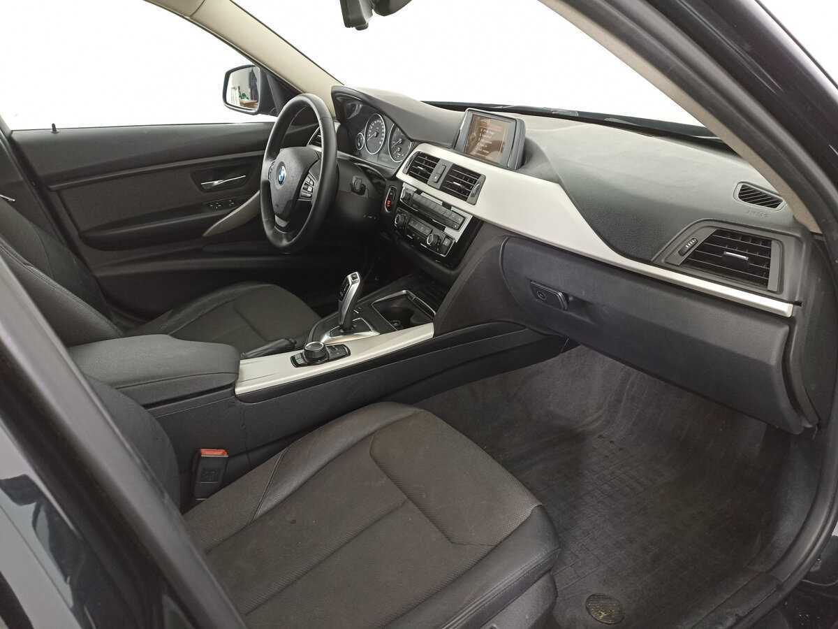 BMW 3 серии 320i, 2016 Фото №9