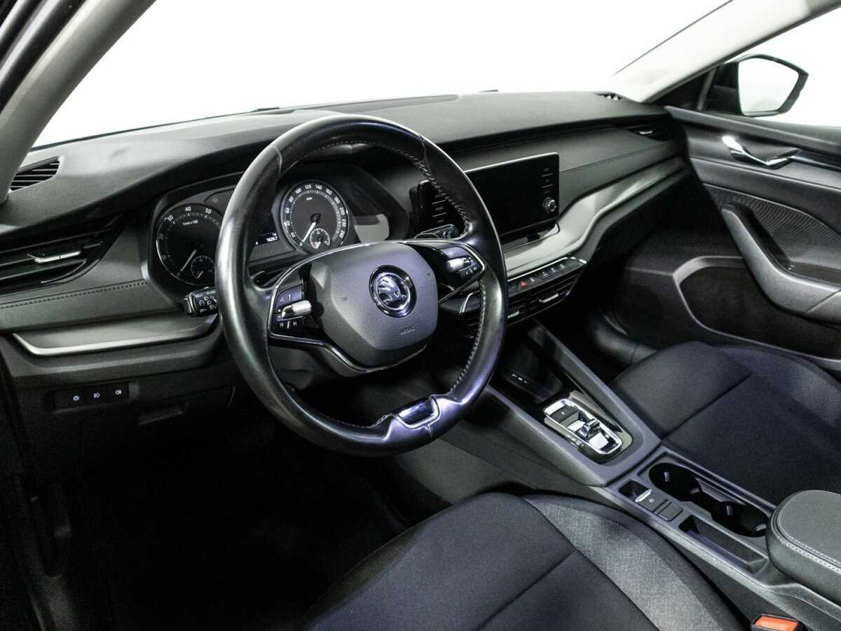 Skoda Octavia, 2021 Фото №11