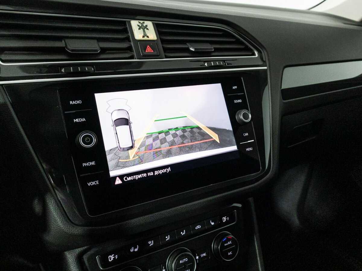 Volkswagen Tiguan, 2020 Фото №16