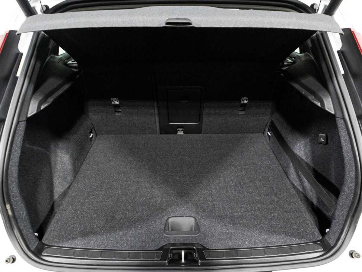 Volvo XC40, 2019 Фото №15