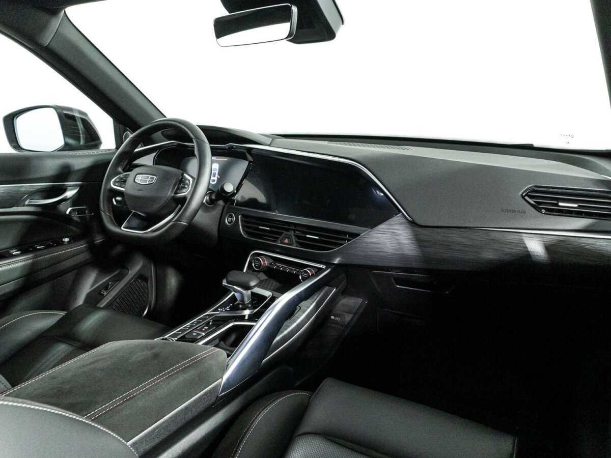 Geely Tugella, 2023 Фото №9