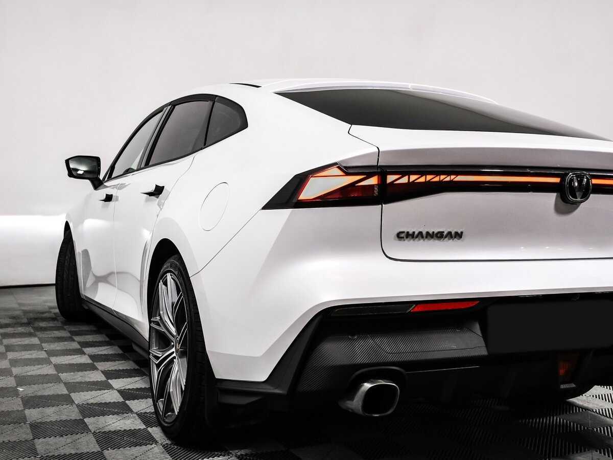 Changan UNI-V, 2023 Фото №19