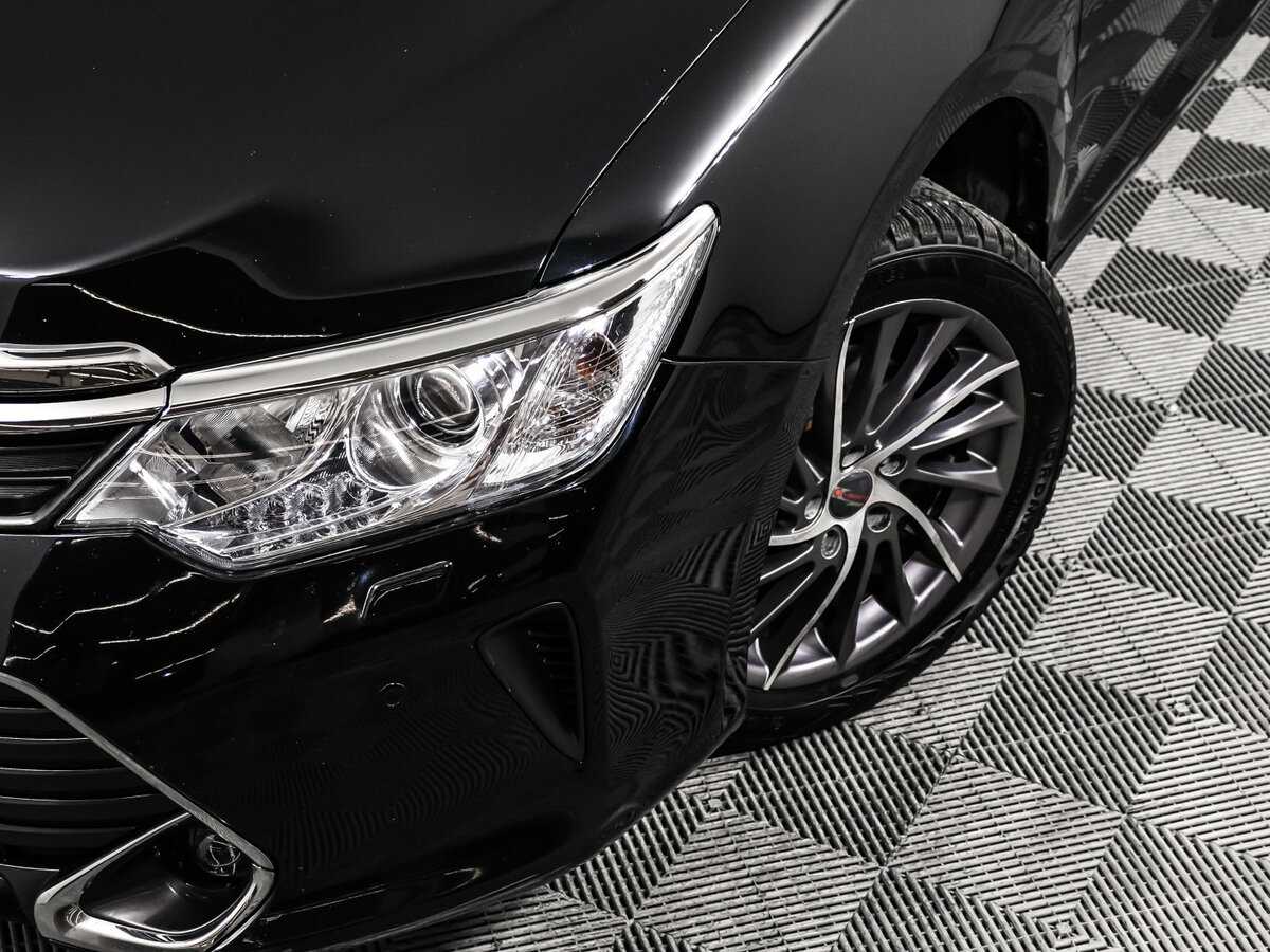 Toyota Camry, 2018 Фото №14