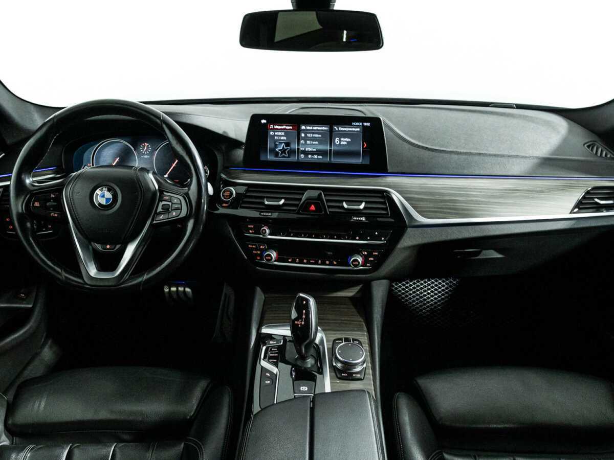 BMW 5 серии 530i xDrive, 2017 Фото №13