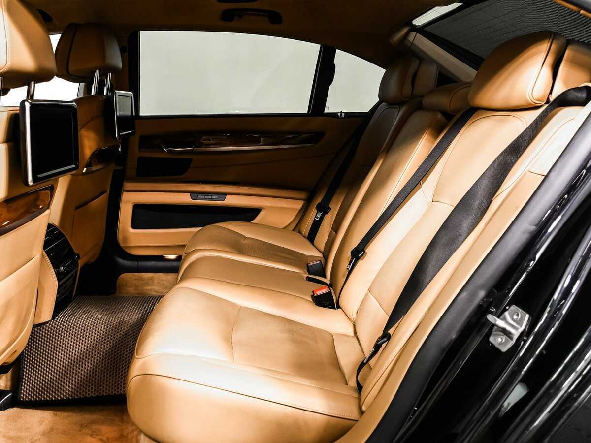 BMW 7 серии Long 740Li xDrive, 2014 Фото №13