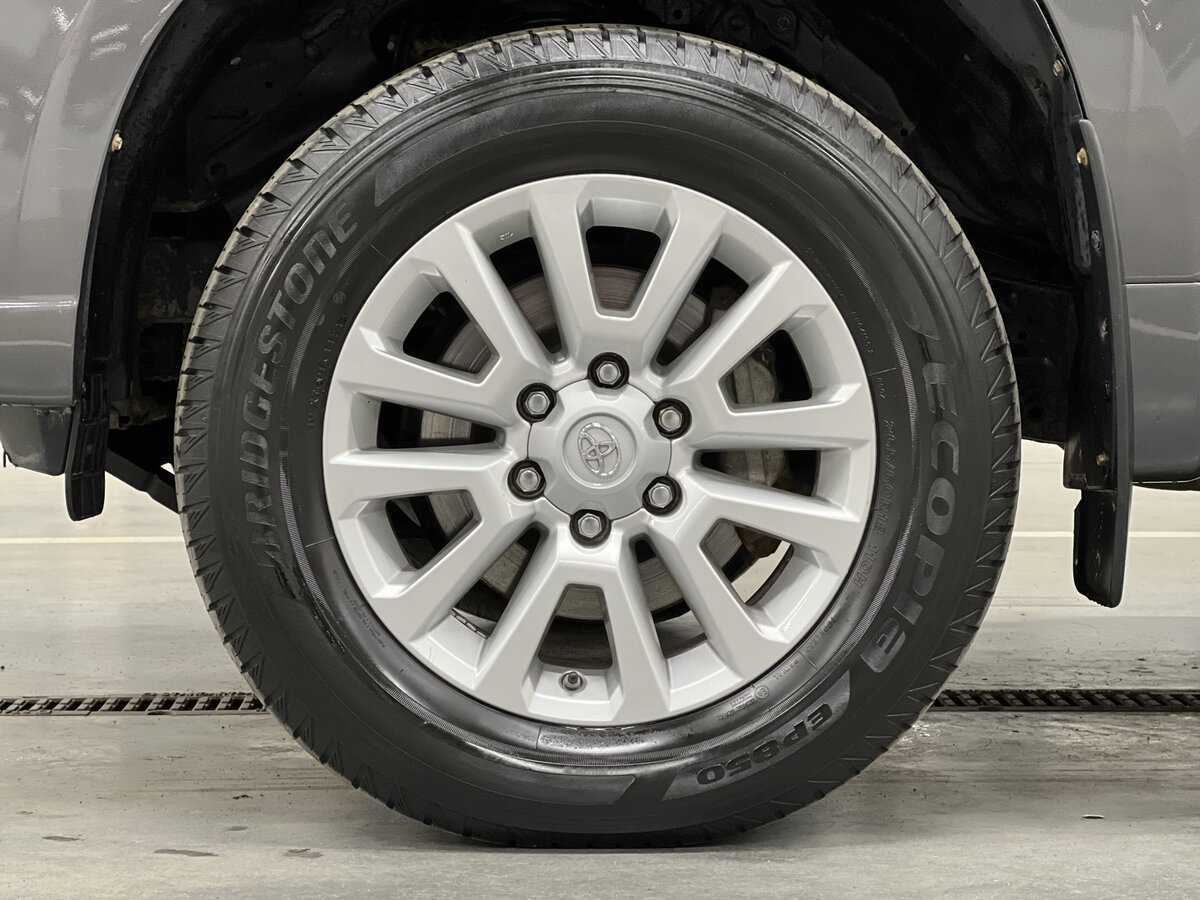 Toyota Land Cruiser Prado, 2014 Фото №18