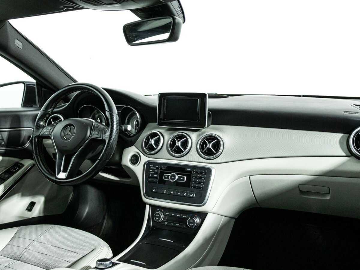 Mercedes-Benz CLA 200, 2014 Фото №8
