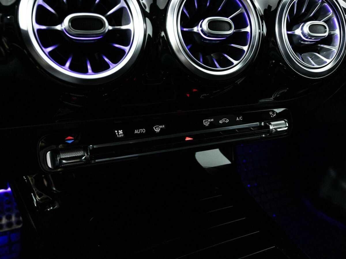 Mercedes-Benz CLA 200, 2020 Фото №19