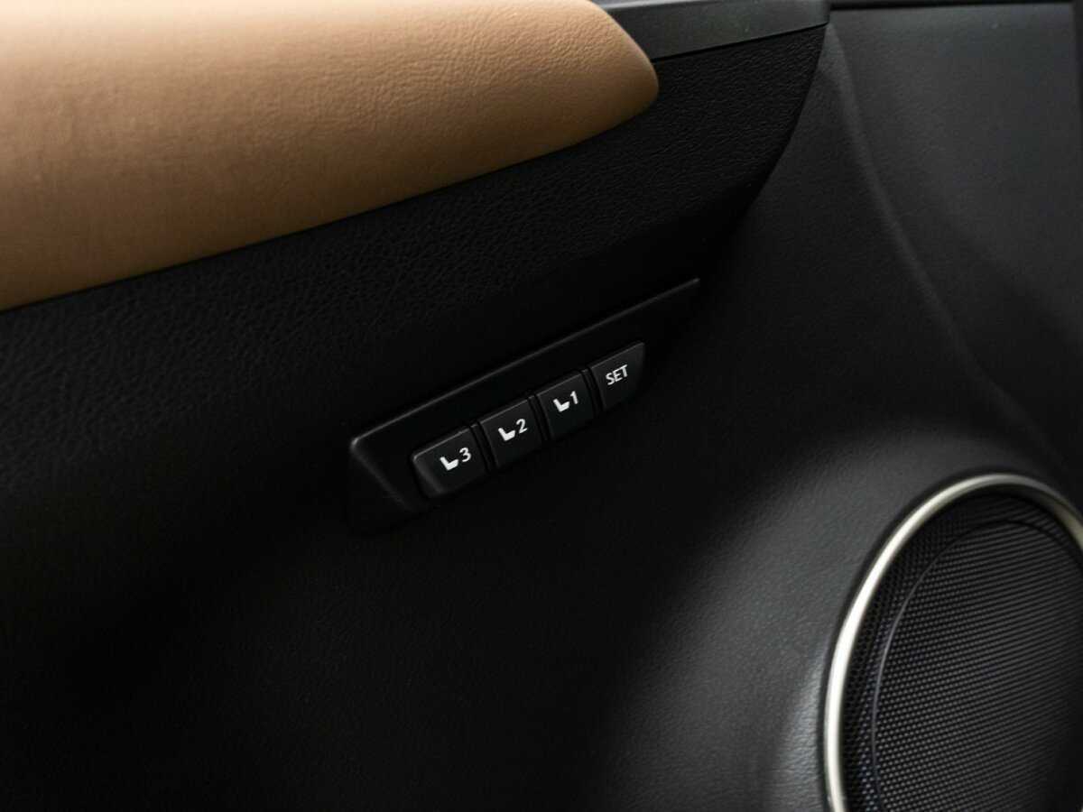 Lexus NX 200t, 2015 Фото №17