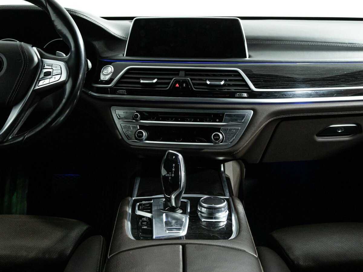 BMW 7 серии 730d xDrive, 2016 Фото №14