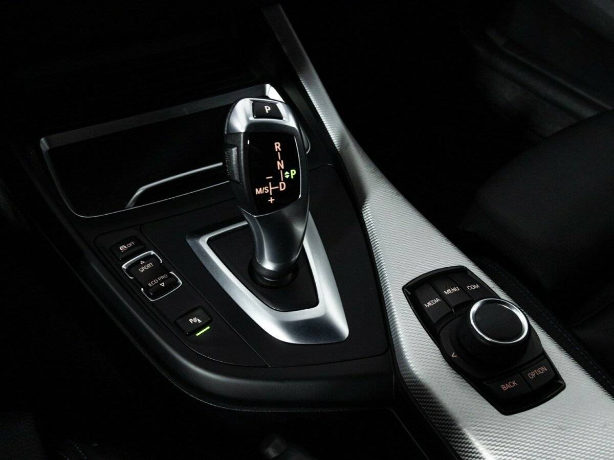 BMW 1 серии 118i, 2018 Фото №18