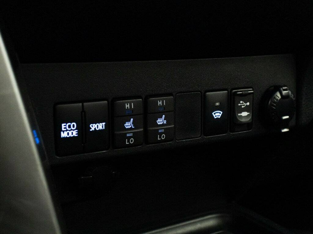 Toyota RAV4, 2016 Фото №16