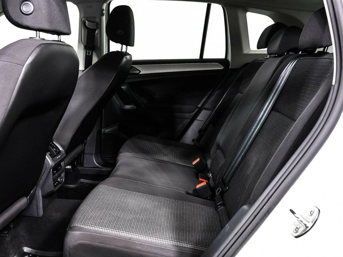Volkswagen Tiguan, 2019 Фото №13