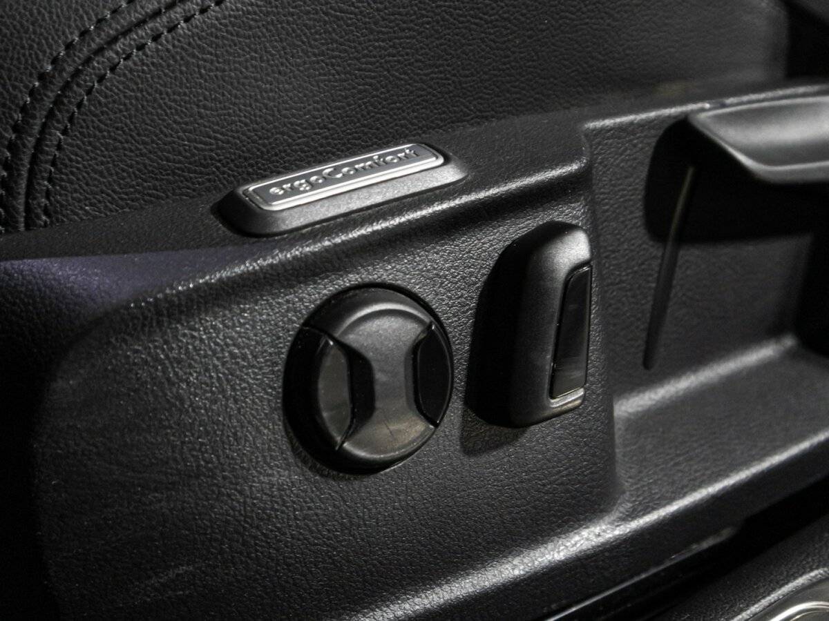 Volkswagen Passat, 2017 Фото №17