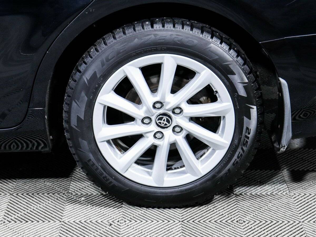 Toyota Camry, 2021 Фото №12