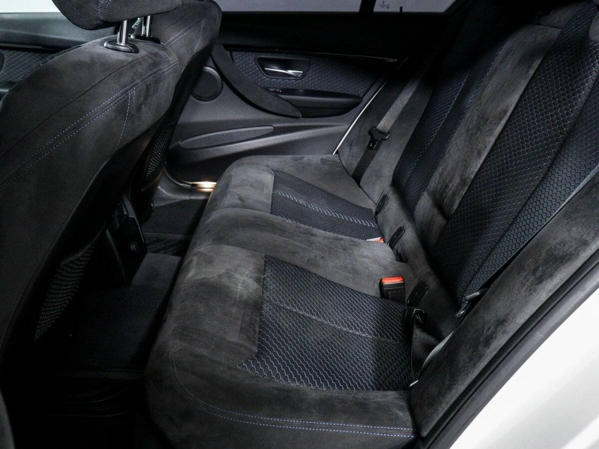 BMW 3 серии 320i xDrive, 2016 Фото №8