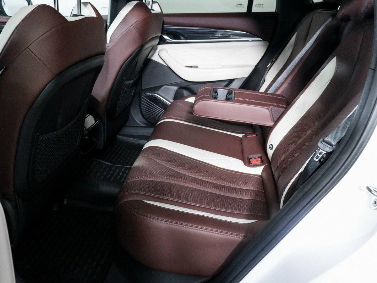 Geely Monjaro, 2023 Фото №10