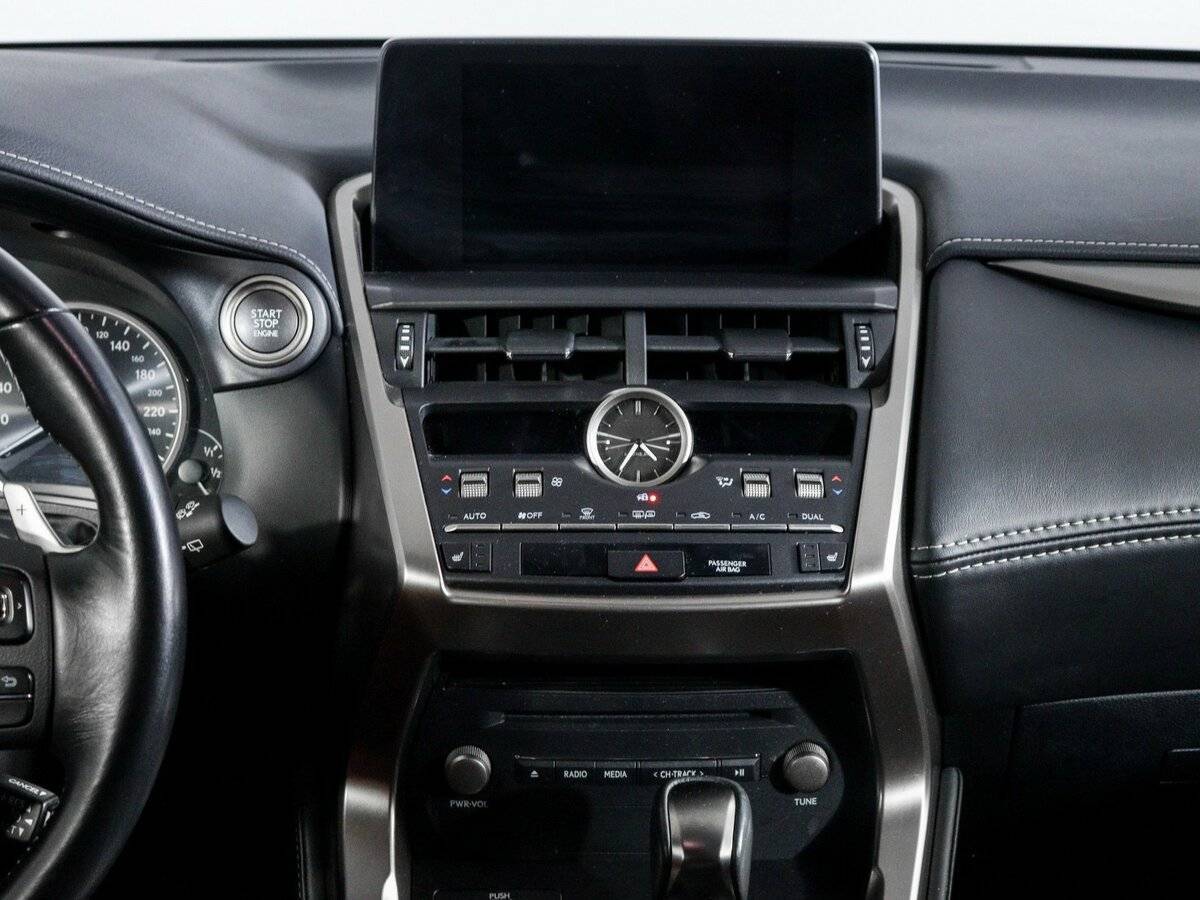 Lexus NX 200, 2018 Фото №10