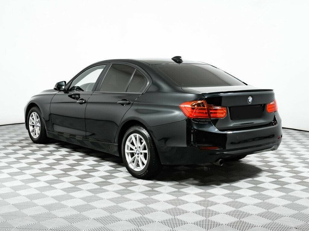 BMW 3 серии 316i, 2015 Фото №6
