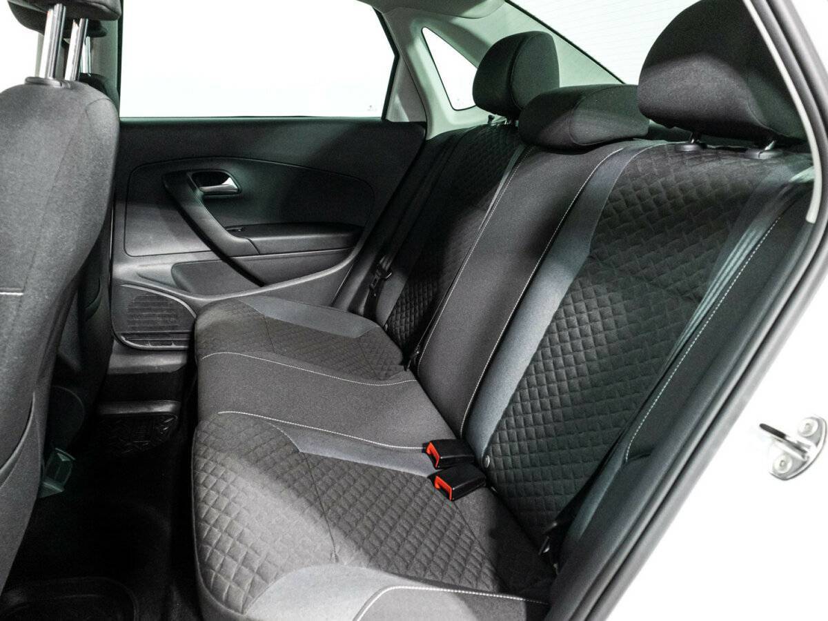 Volkswagen Polo, 2018 Фото №10