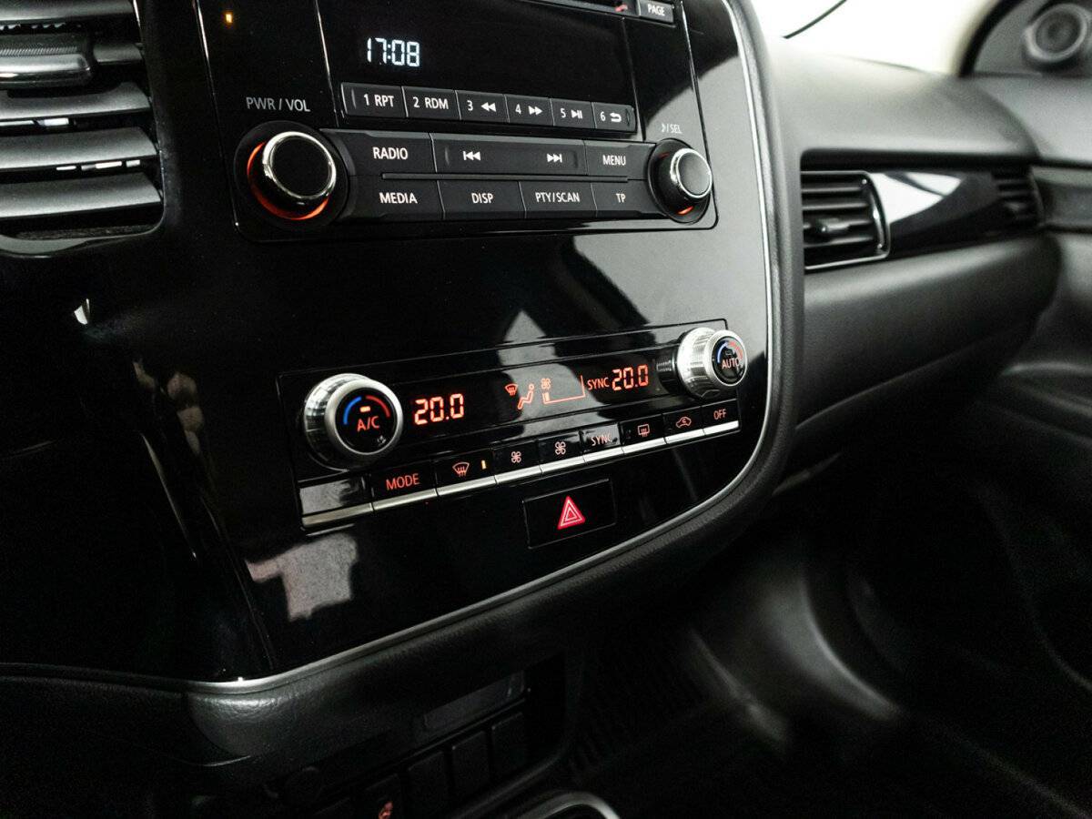 Mitsubishi Outlander, 2022 Фото №16