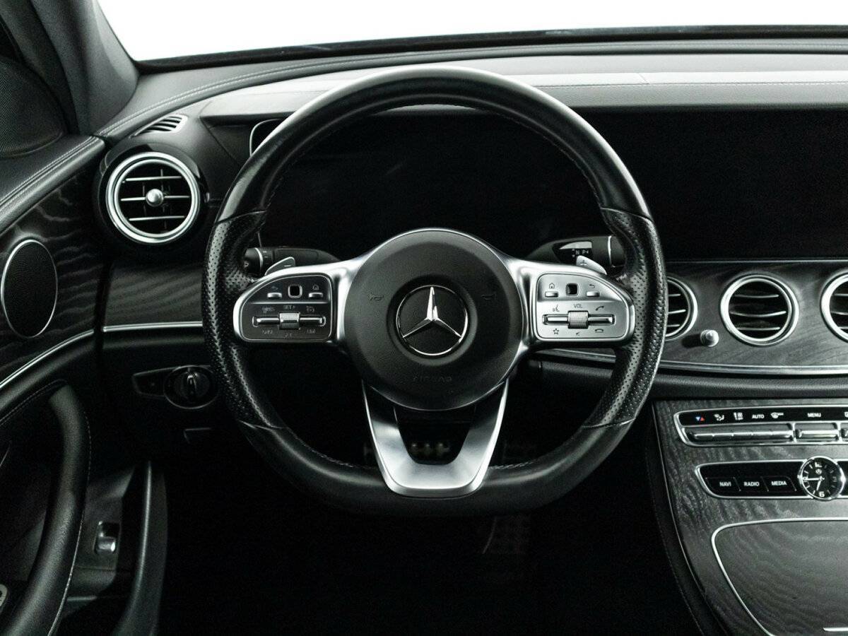 Mercedes-Benz E-Класс 200, 2020 Фото №21