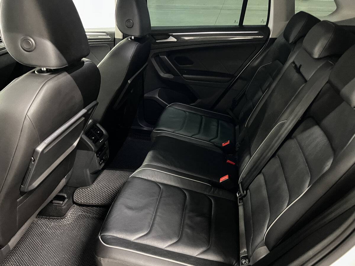Volkswagen Tiguan, 2019 Фото №12