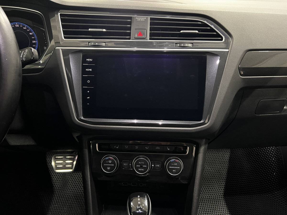 Volkswagen Tiguan, 2019 Фото №15