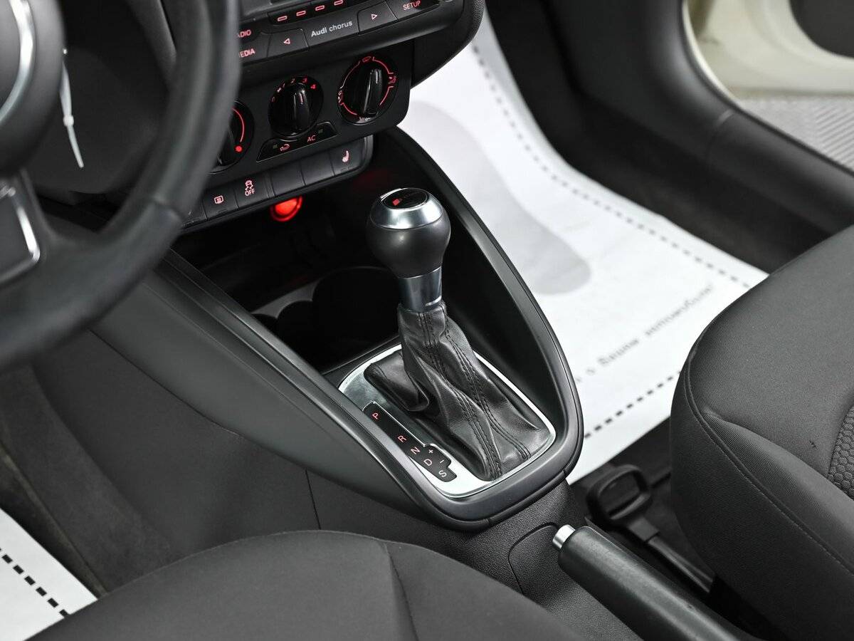 Audi A1, 2012 Фото №11