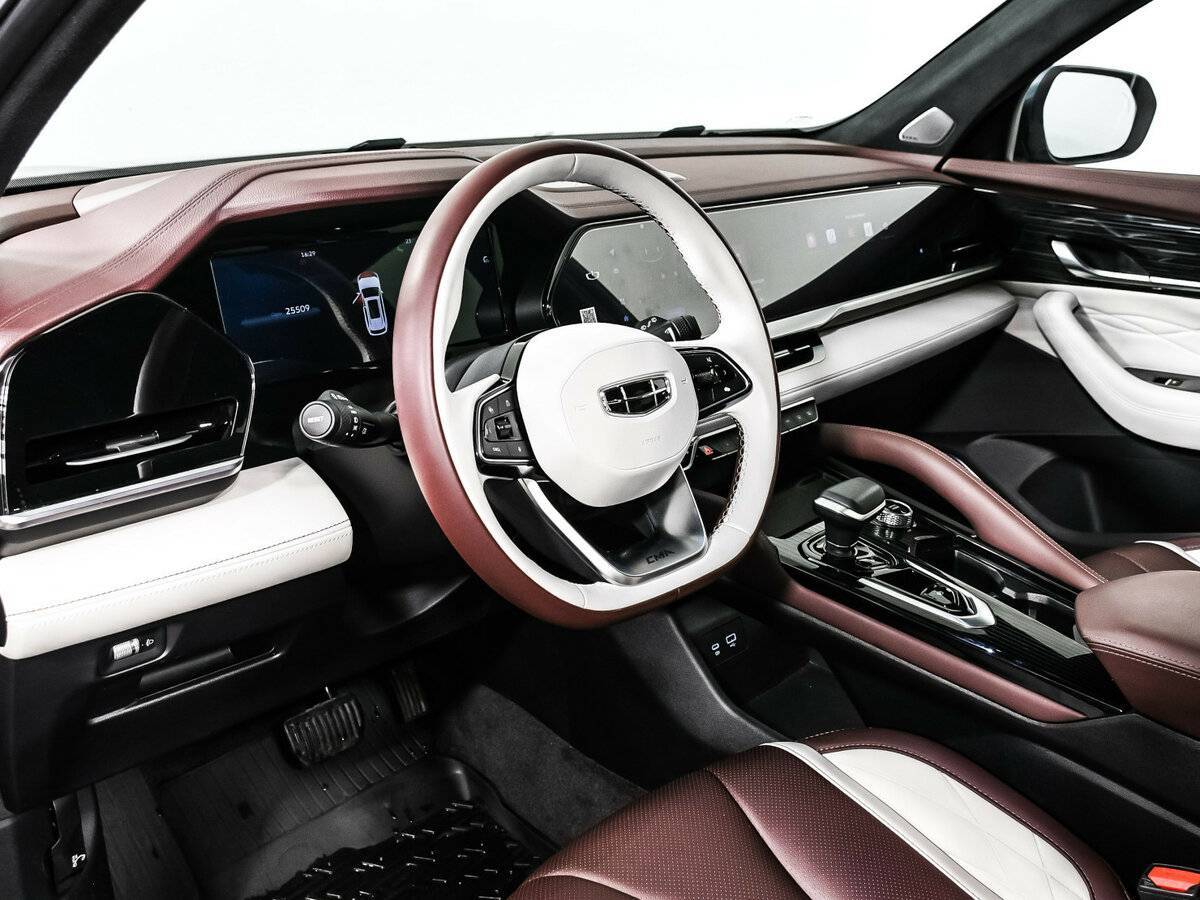 Geely Monjaro, 2023 Фото №13