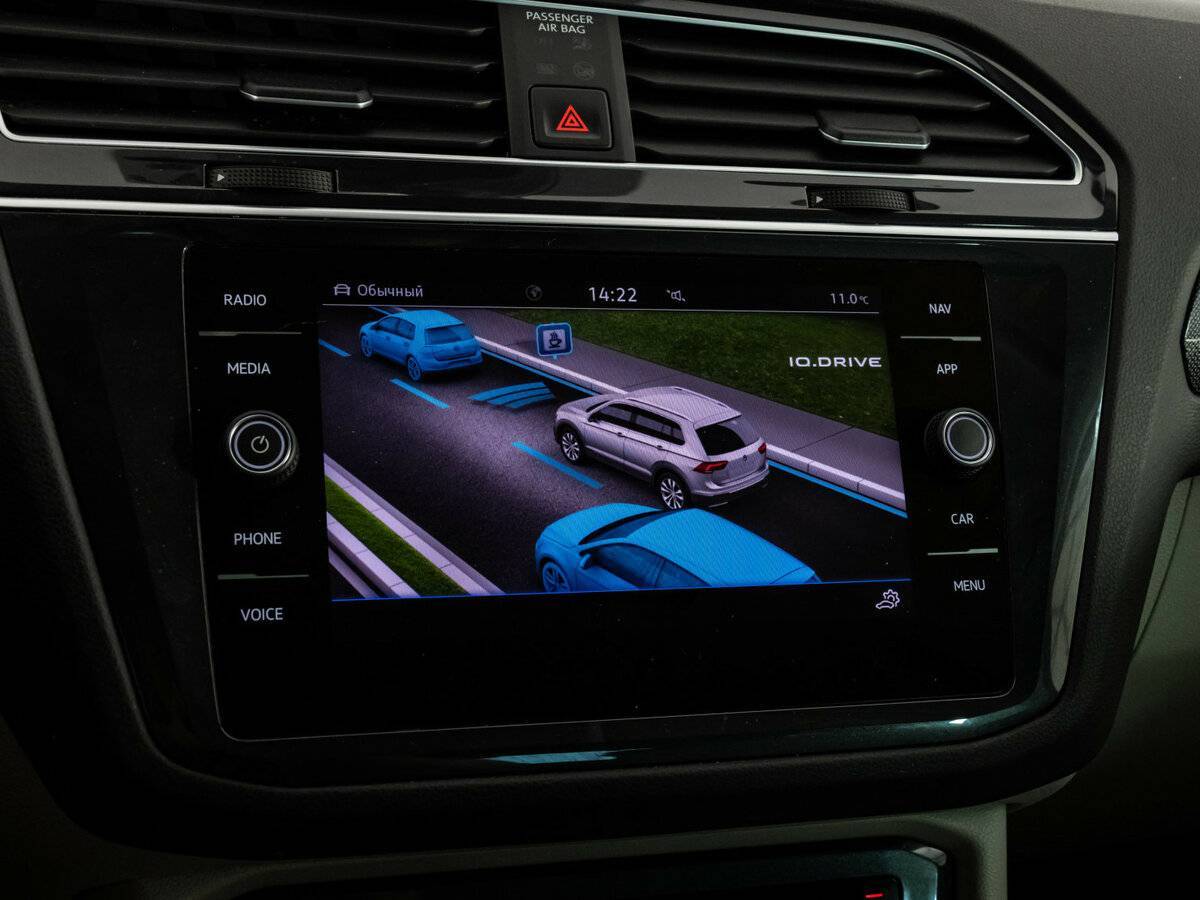 Volkswagen Tiguan, 2020 Фото №13