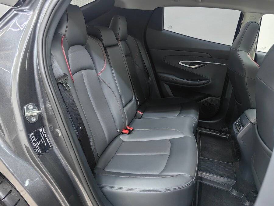 Changan UNI-T, 2023 Фото №9