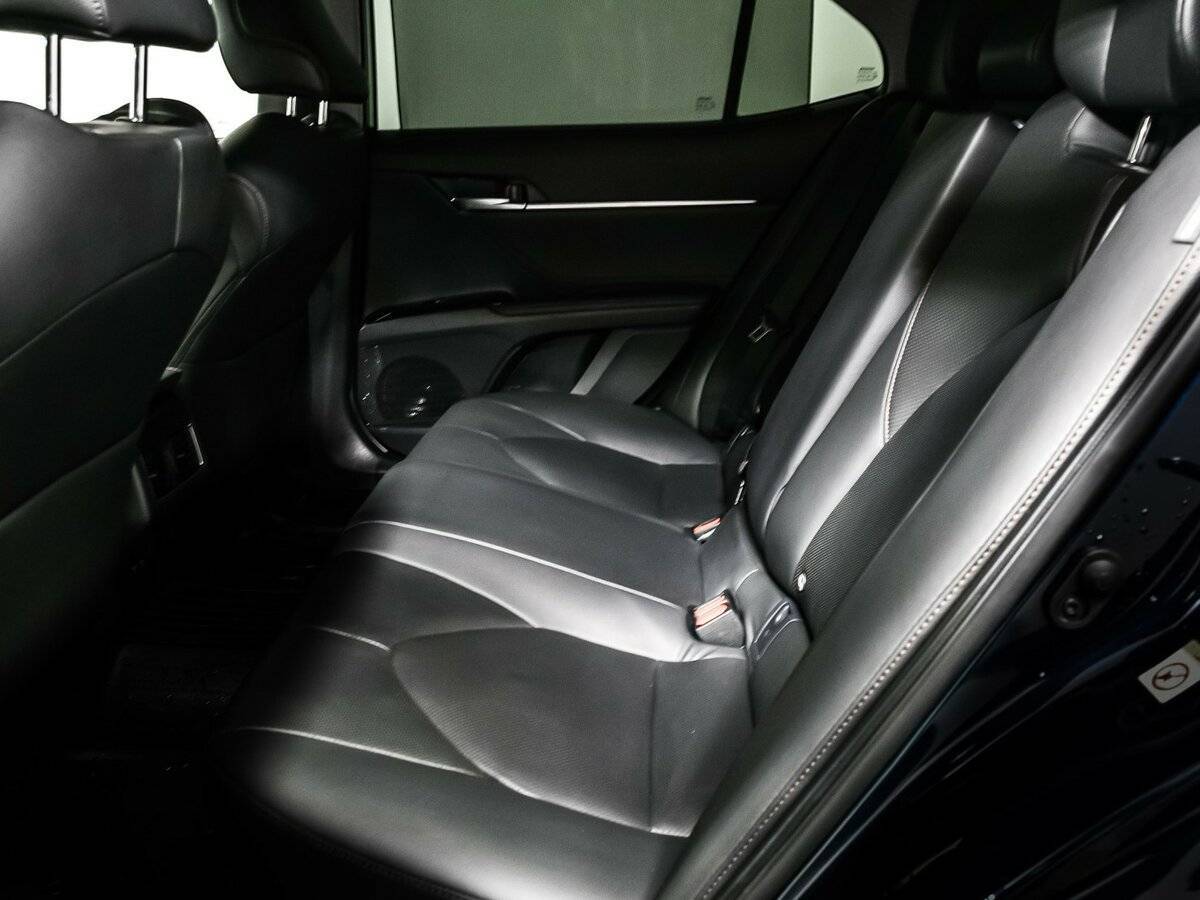 Toyota Camry, 2018 Фото №12