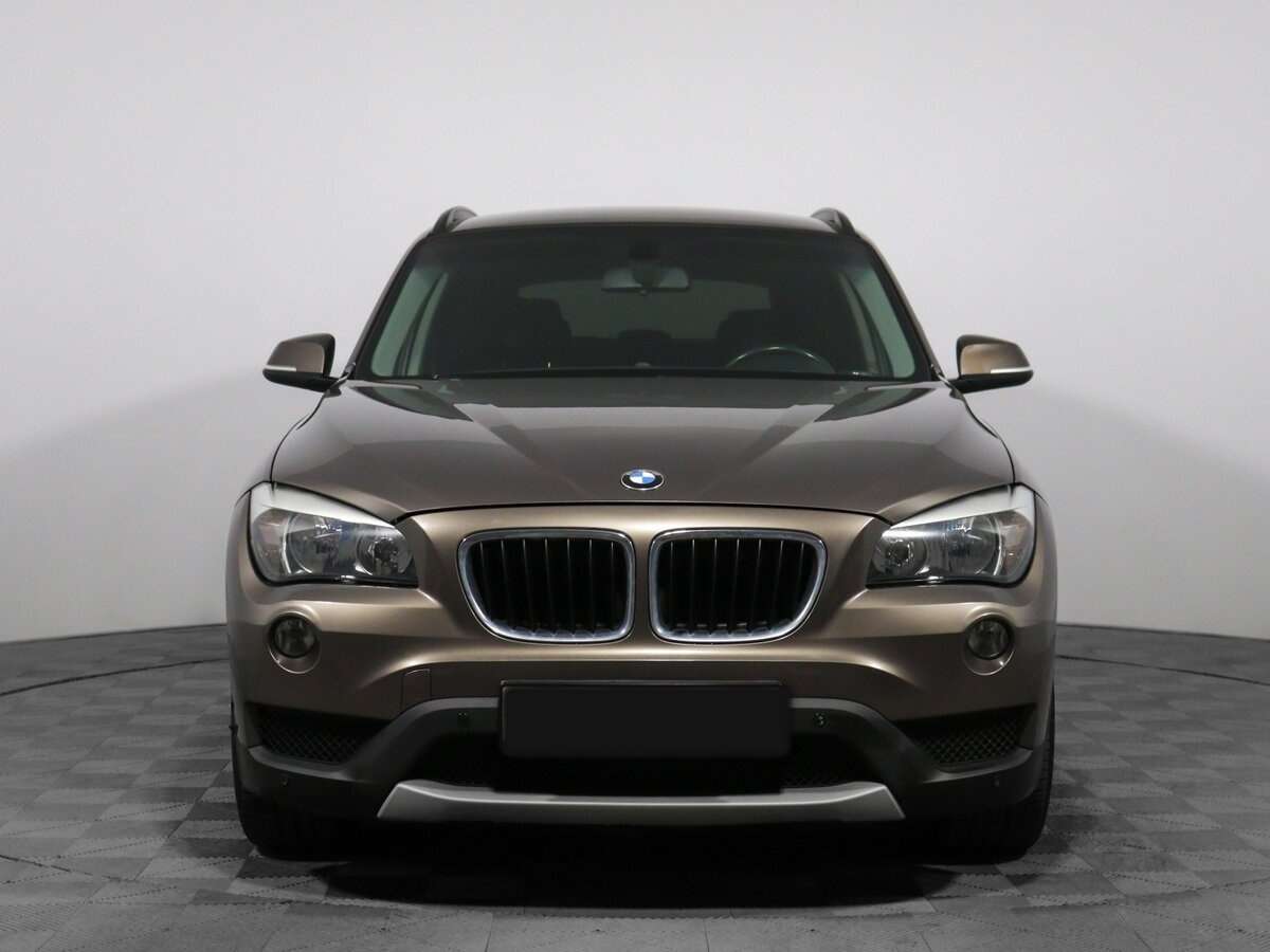 BMW X1 18i, 2014 Фото №2