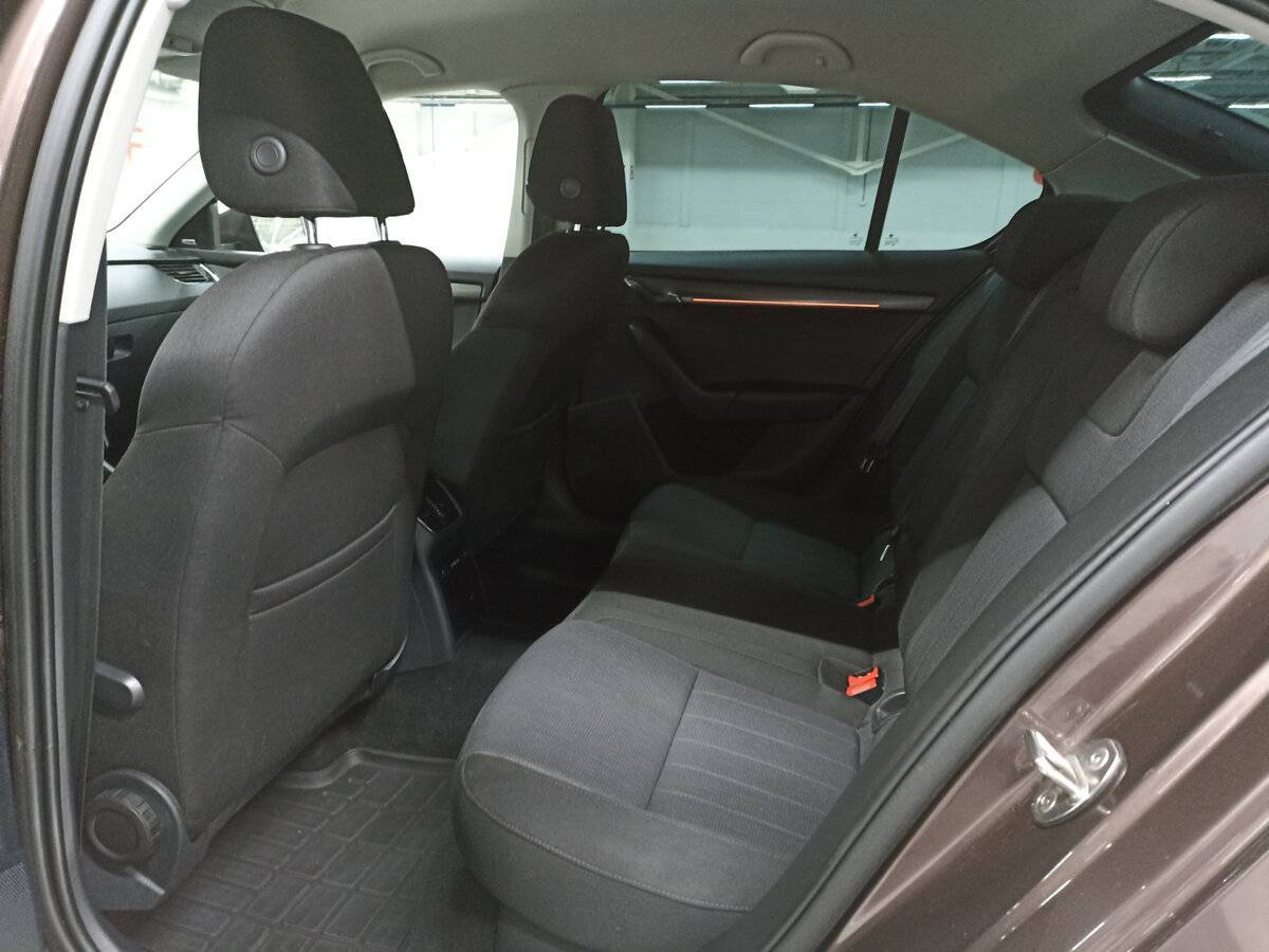 Skoda Octavia, 2018 Фото №12