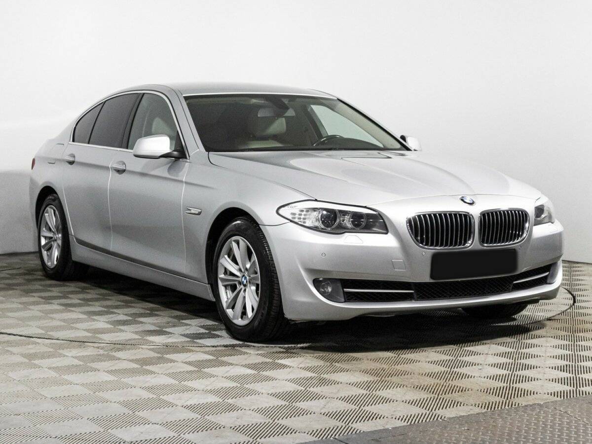 BMW 5 серии 528i xDrive, 2013 Фото №3