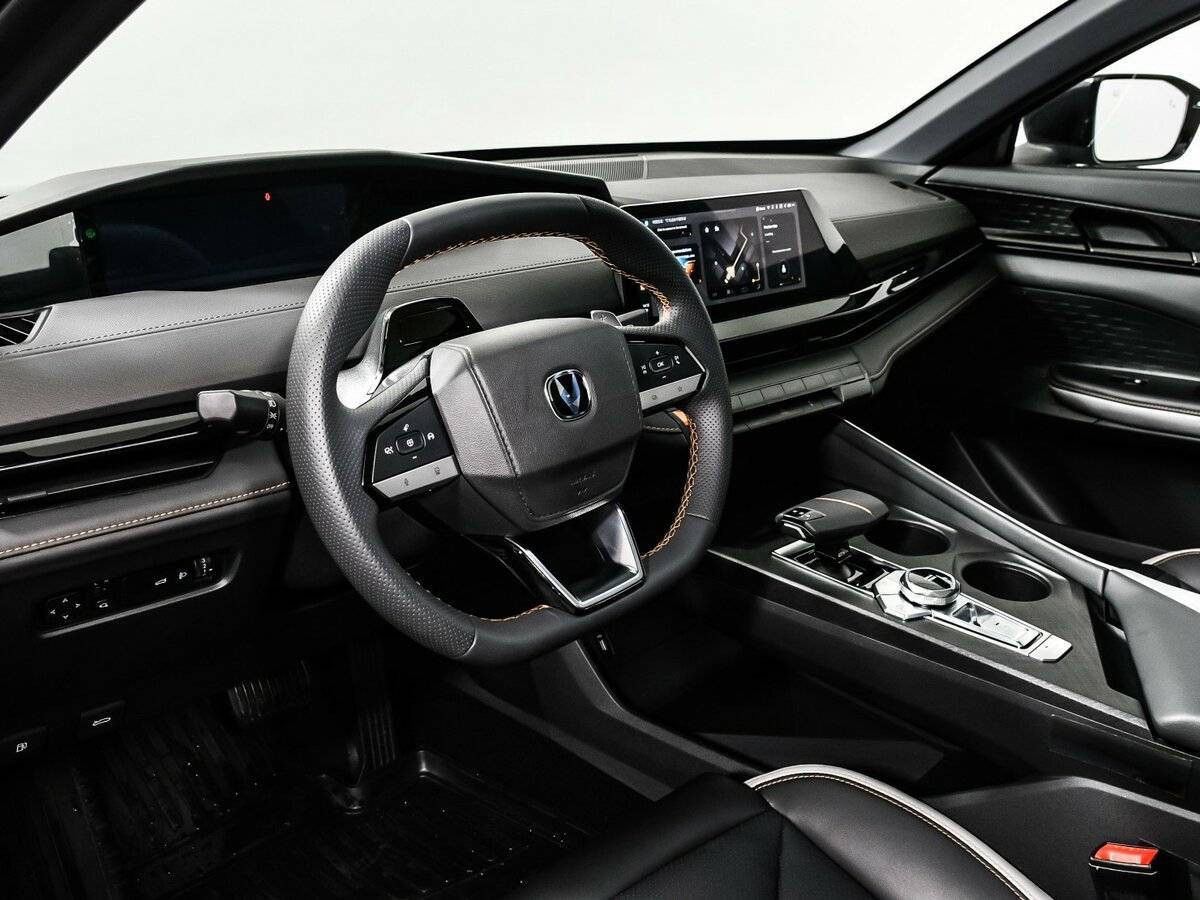 Changan UNI-V, 2024 Фото №13