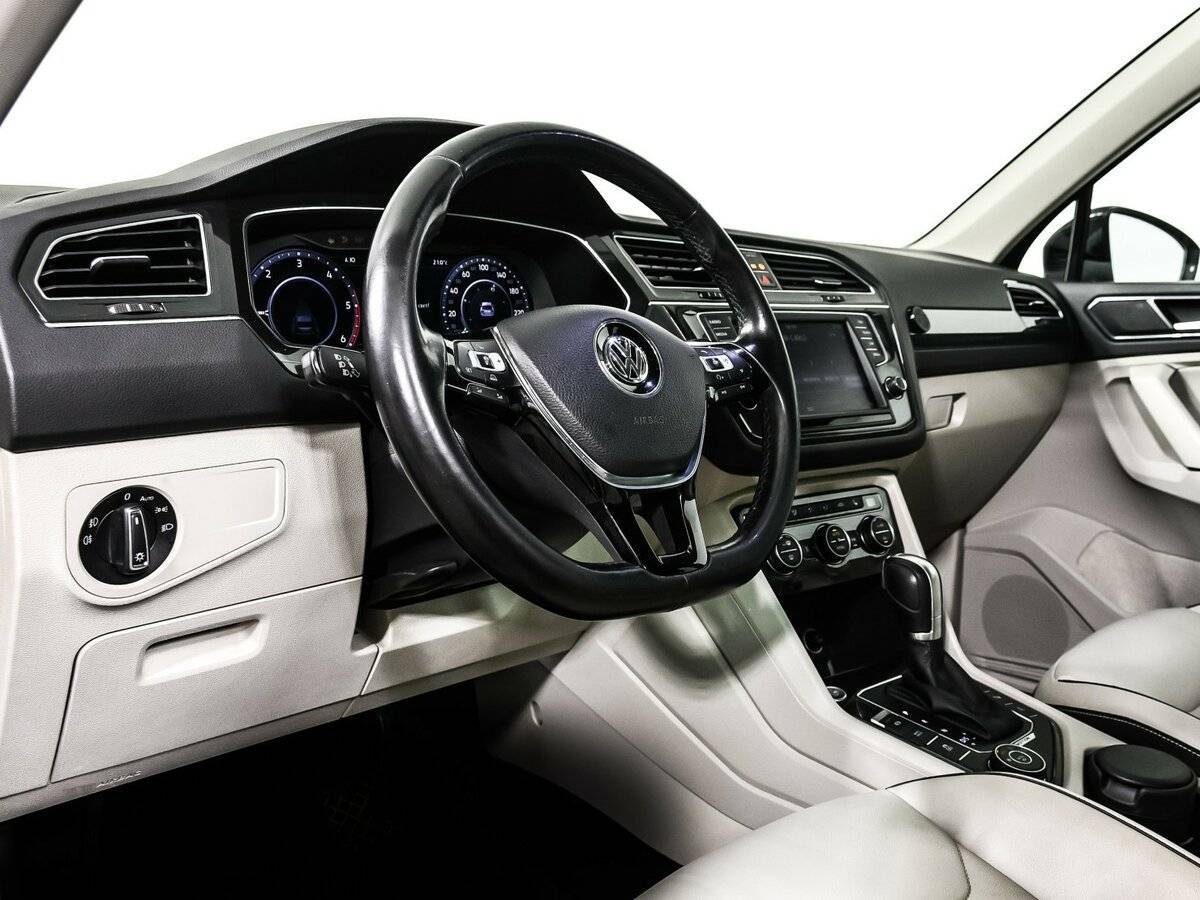 Volkswagen Tiguan, 2017 Фото №13