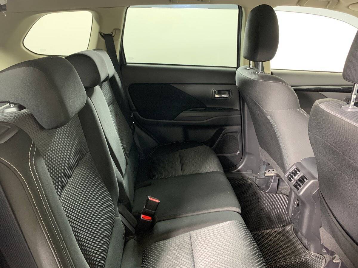 Mitsubishi Outlander, 2019 Фото №17