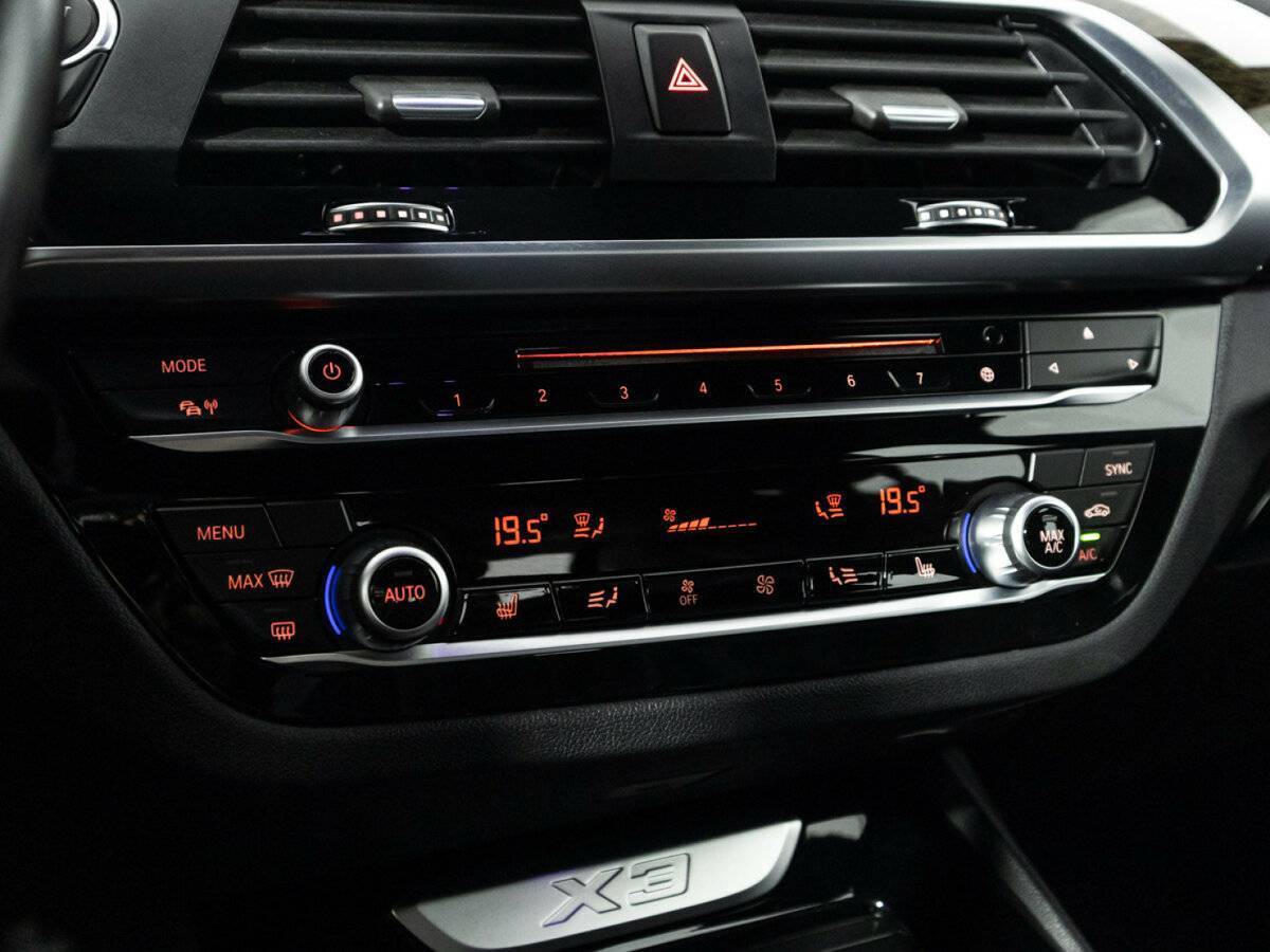 BMW X3 20d xDrive, 2018 Фото №23
