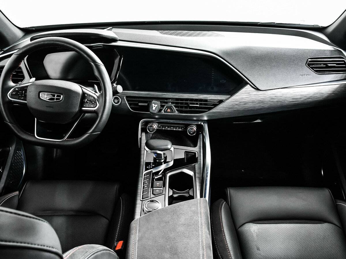 Geely Tugella, 2023 Фото №11