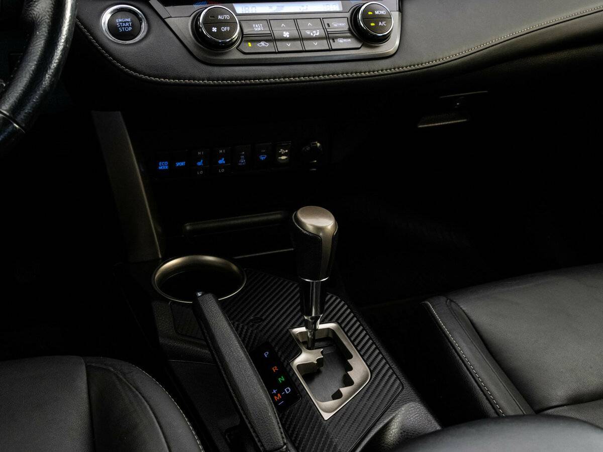 Toyota RAV4, 2015 Фото №12