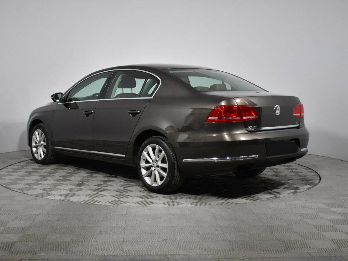 Volkswagen Passat, 2012 - 164 658 км. | Фото №7