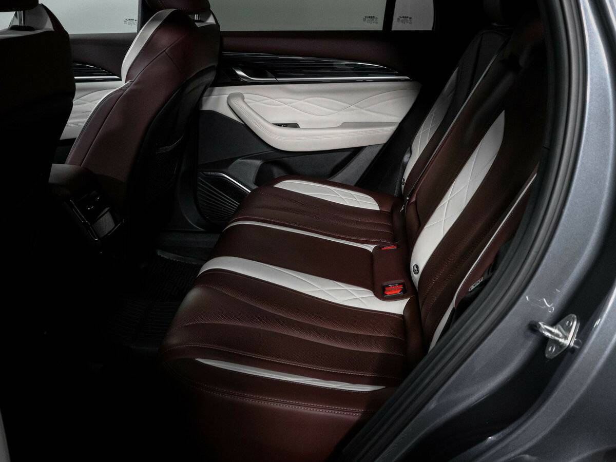 Geely Monjaro, 2023 Фото №10