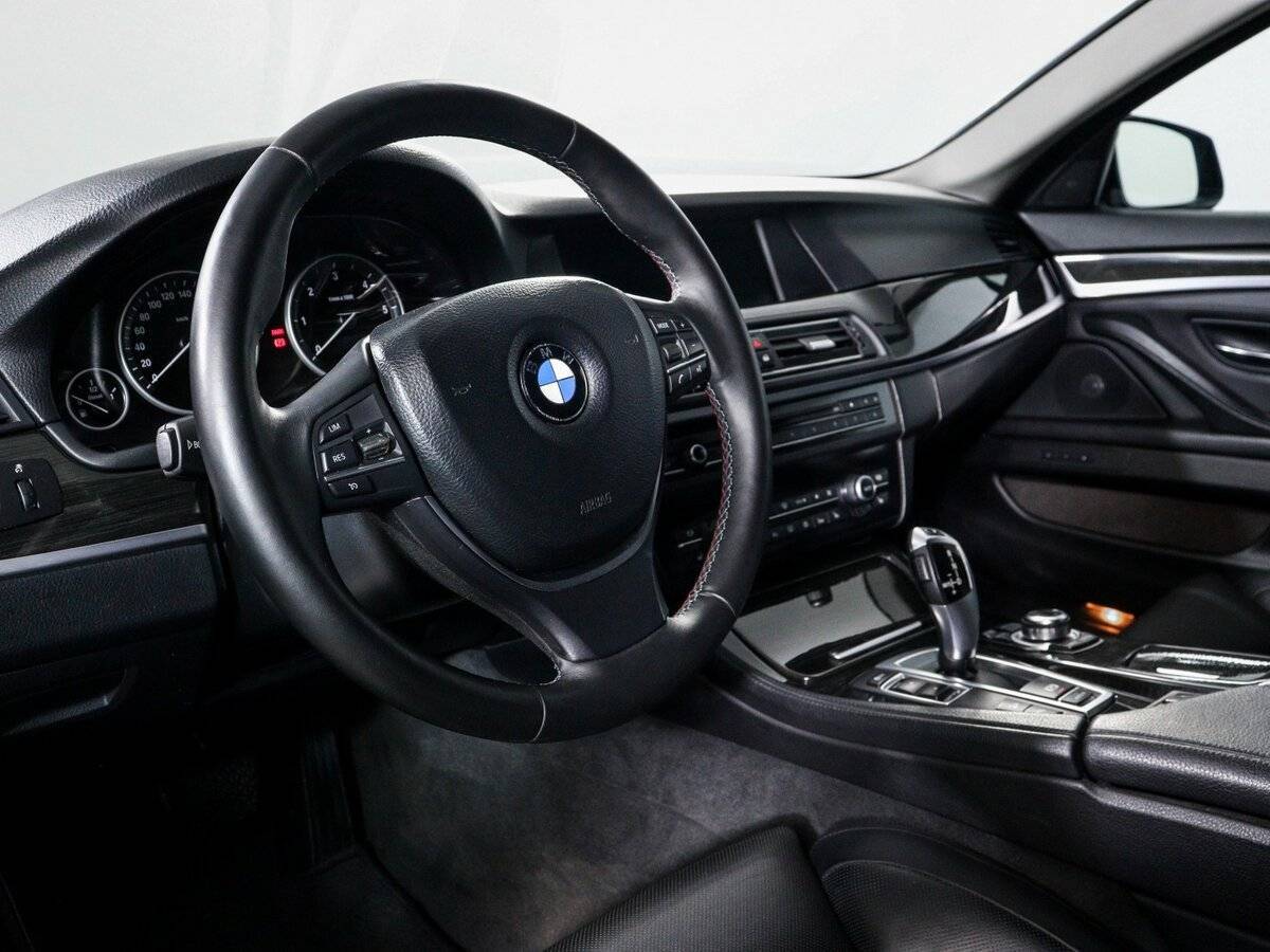 BMW 5 серии 530d xDrive, 2012 Фото №14